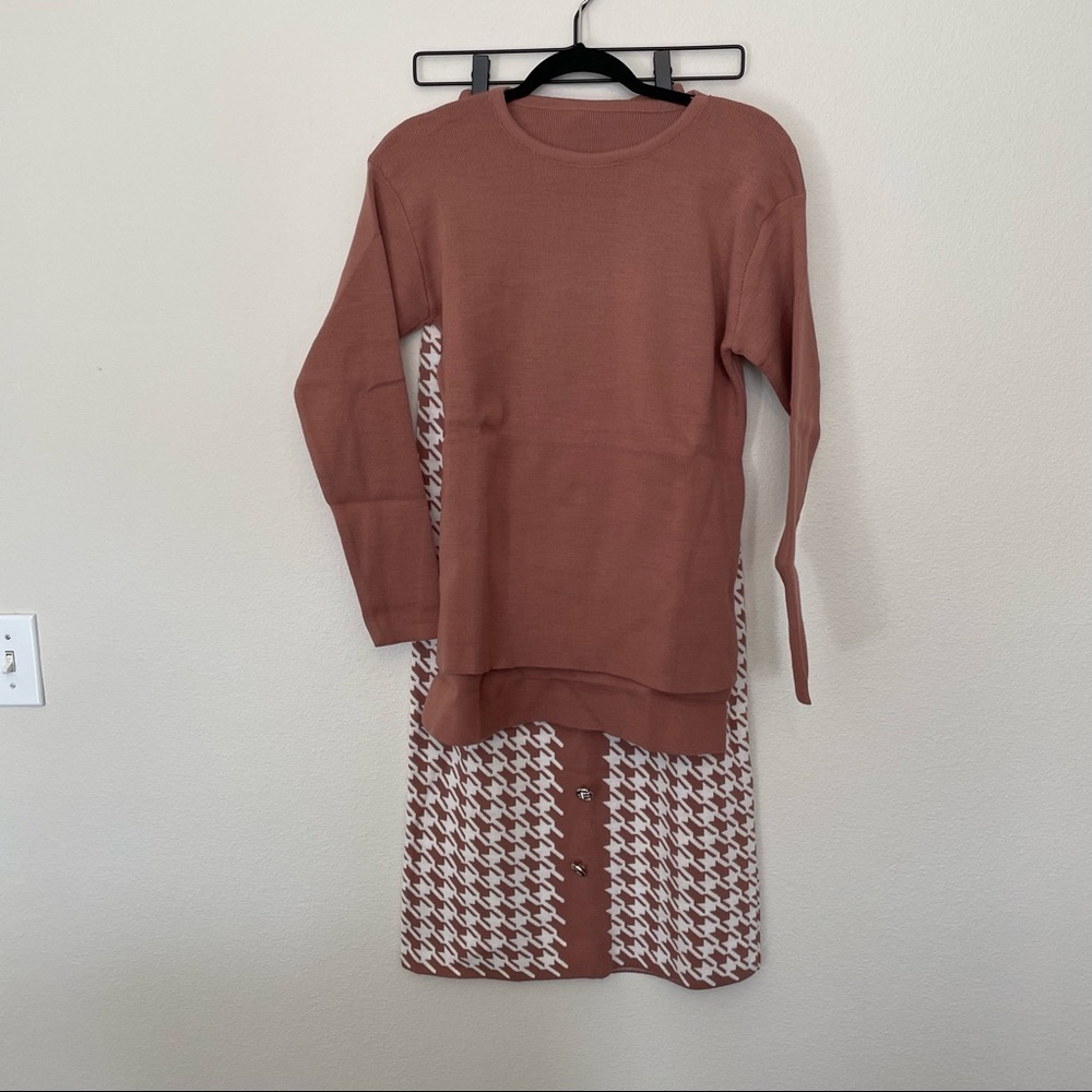 Crew Neck Sweater in Dusty Rose
